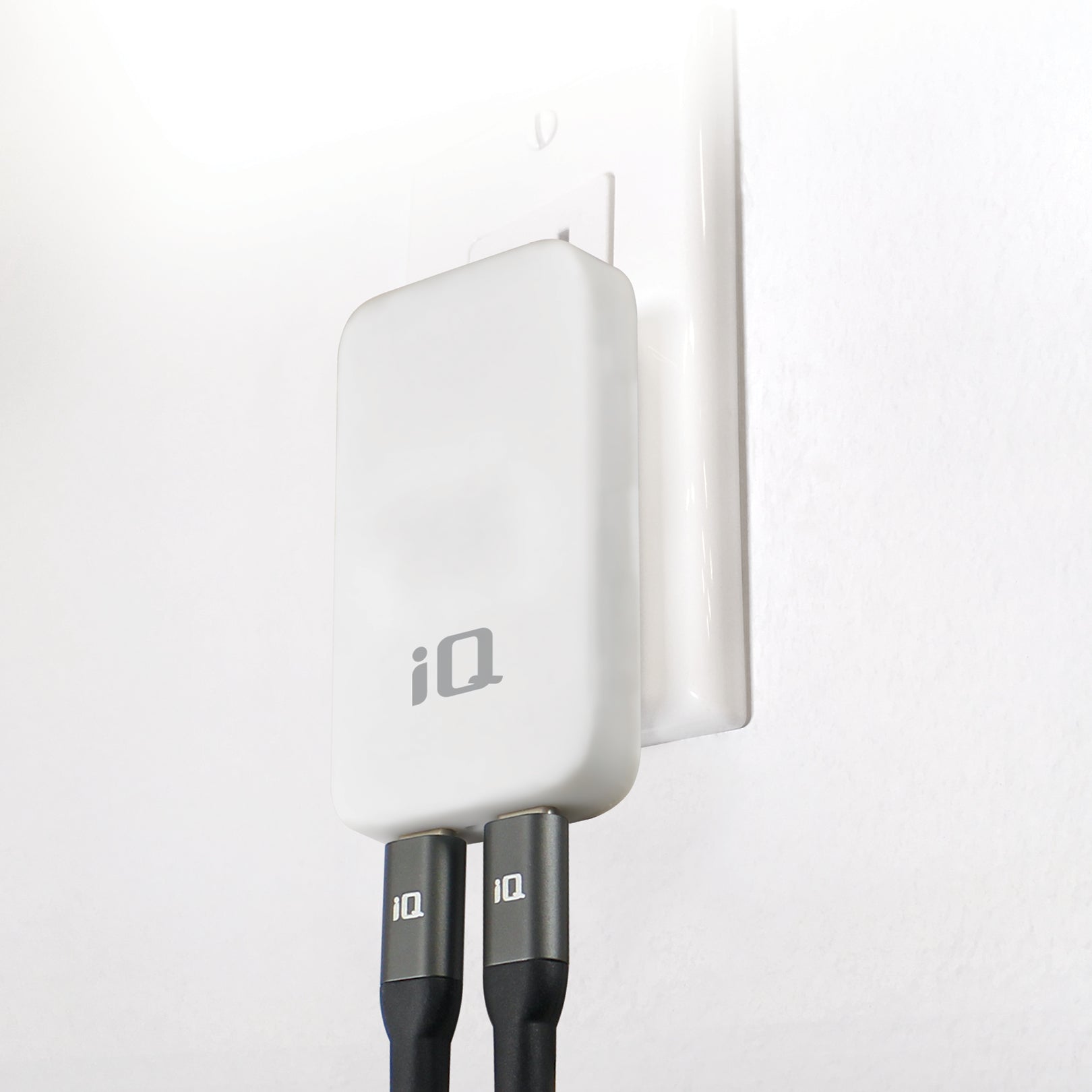 iQ USB PD 35W Wall Charger, White, Slim,Dual Ports
